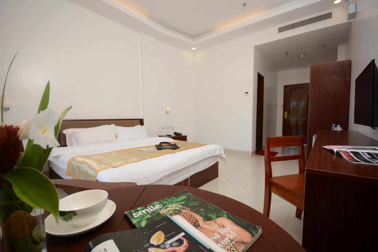 Palawan Seaview Resort Puerto Princesa Bagian luar foto